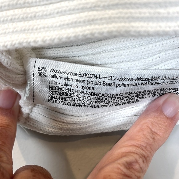 Zara Women’s White Textured Ribbed White Bralette Top Size Medium - Picture 4 of 5